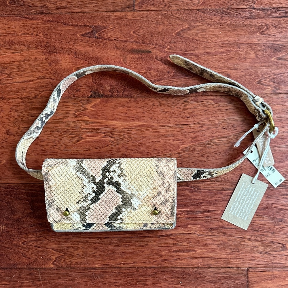 Madewell Snake Print Belt Bag in Cream and Tan